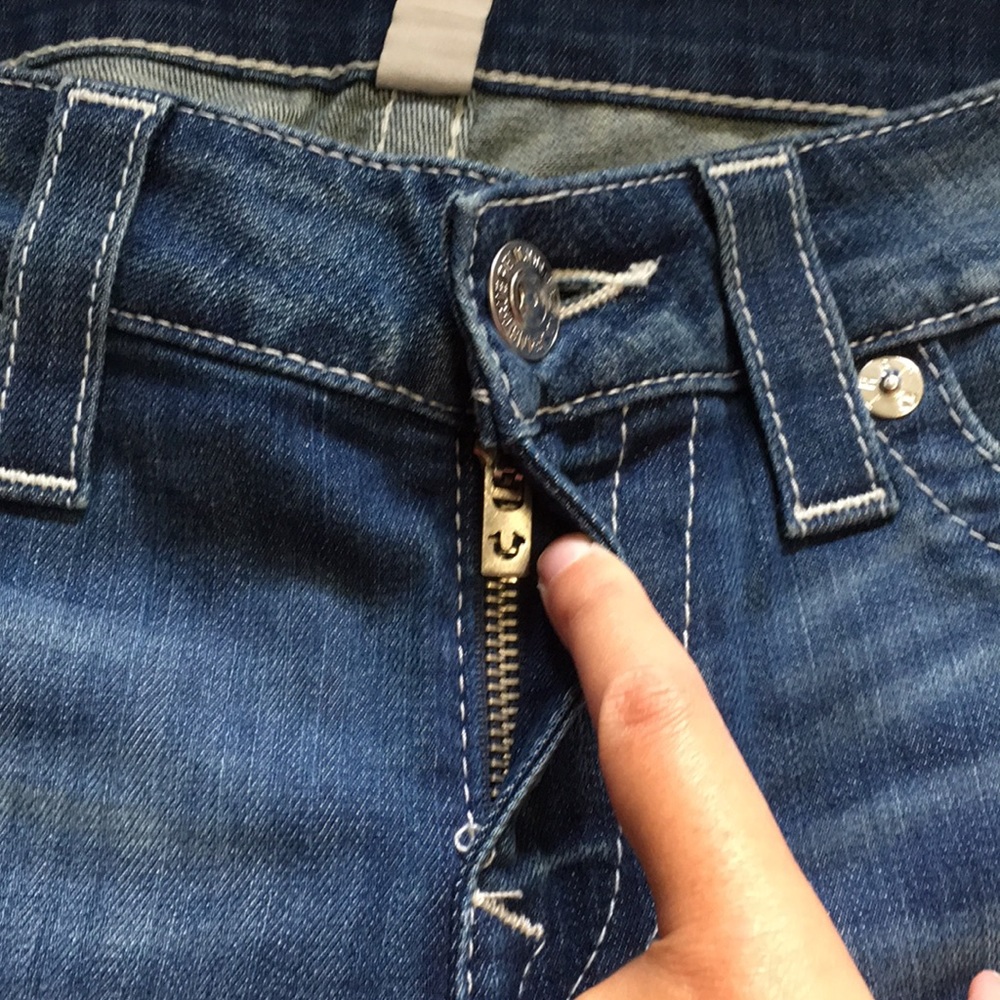 True Religion Flap Pocket Jean Legging - Picture 5 of 12
